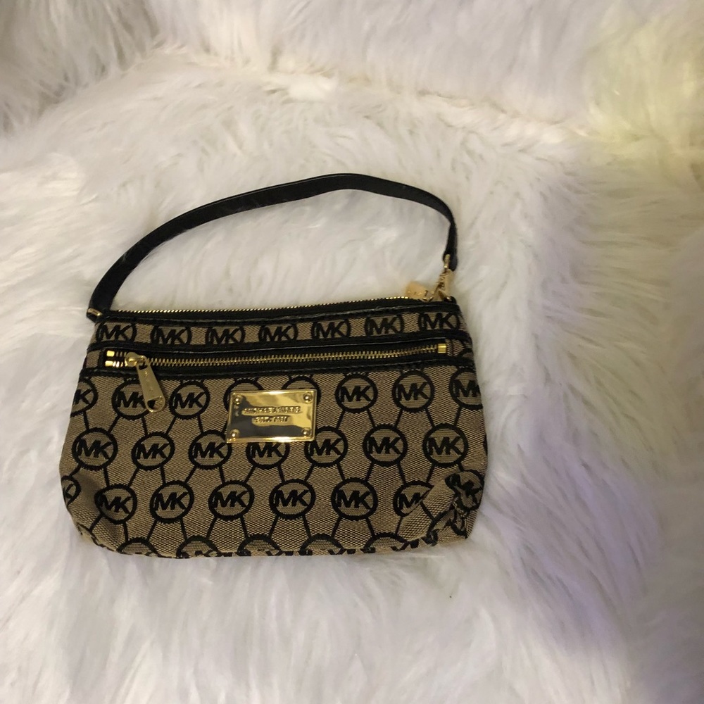 Wristlet - Picture 2 of 2